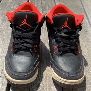 Jordan 3 Crimson gs